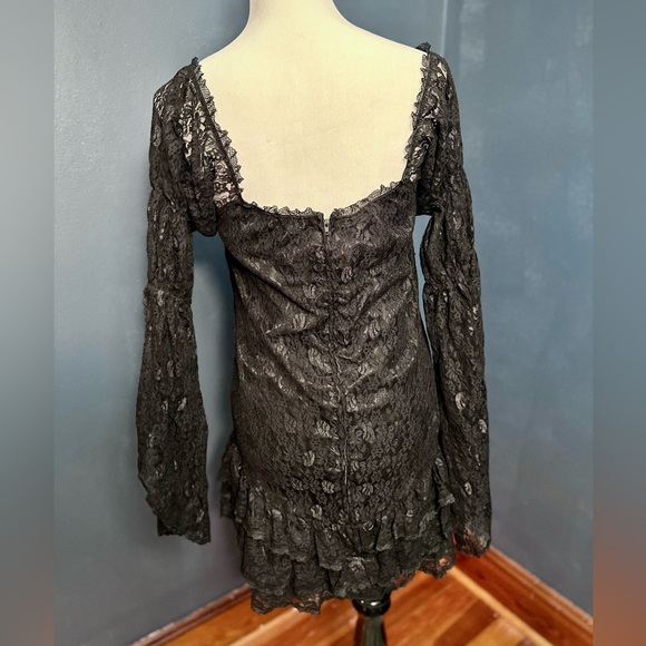 Black Lace Off Shoulder Drape Sleeve Dress - Picture 3 of 10